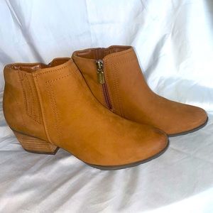 Blondo Brown Ankle Boots Size 7 Side Zip VALLI Fall Comfortable Waterproof